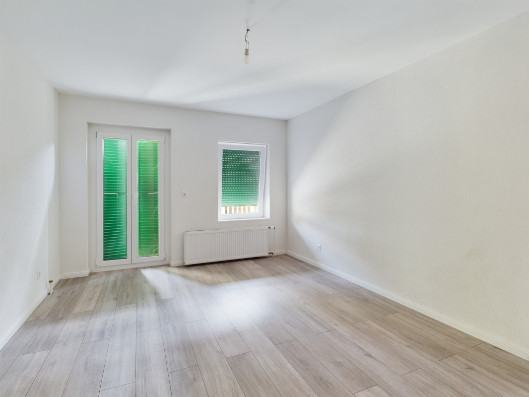 6923e8ef-307c-4789-87b6-011e1be65fe2